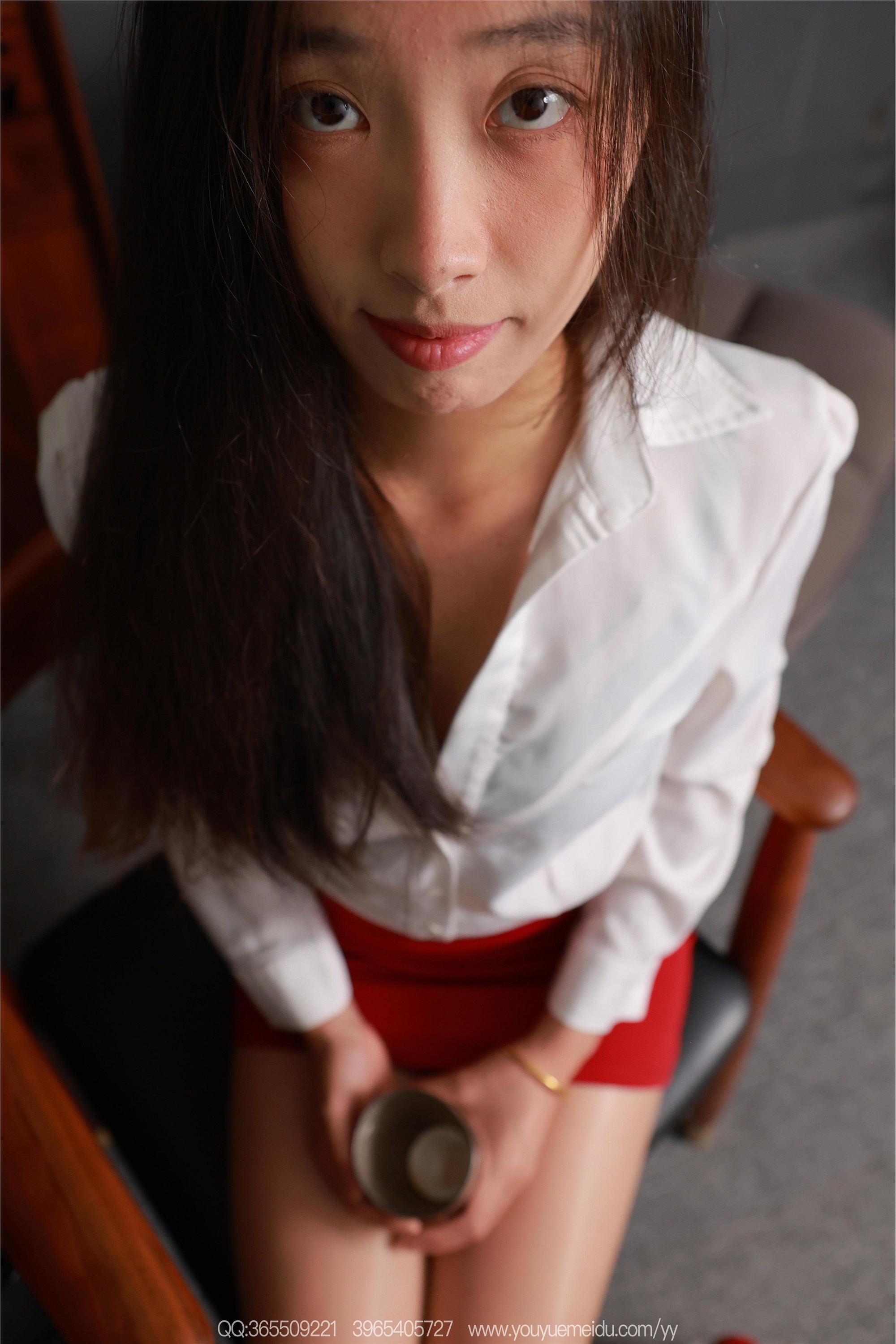 IESS异思趣向  2025.10.01 丝享家 2173 团团《居高临下》